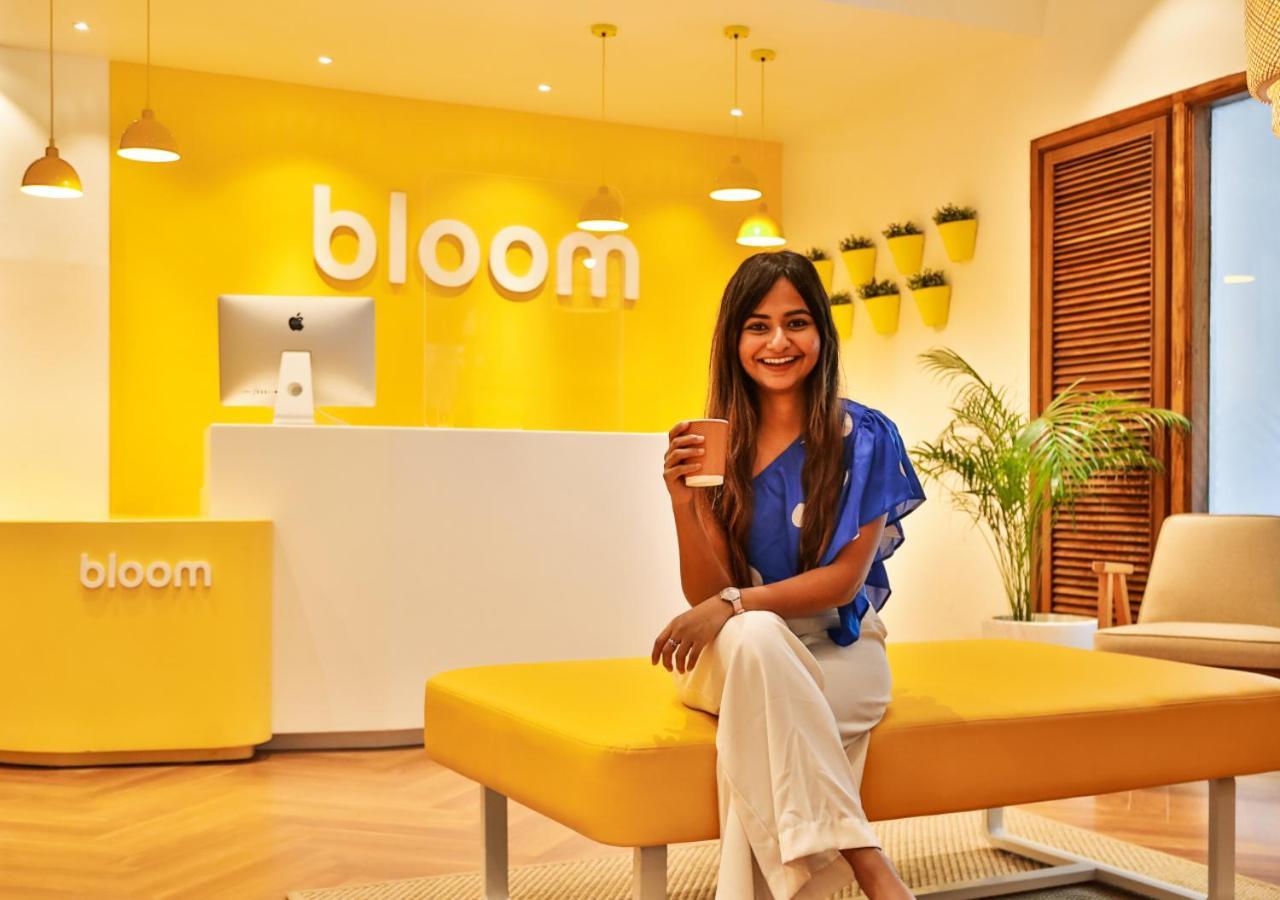 Bloom Hotel - Juhu Mumbai Bagian luar foto
